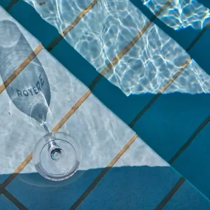 22-gite-oppede-piscine-detail
